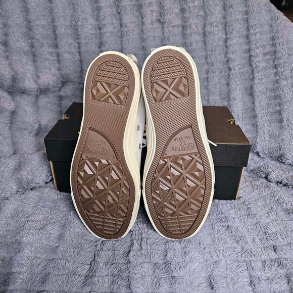 NEW! Converse Women's Pale Gray LEATHER Madison OX , Bow accent, size US 8.5 - Picture 4 of 10